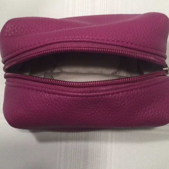 jewell by thirty-one Makeup Bag Zippered - Picture 5 of 5